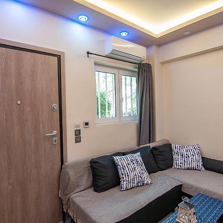 Modern Studio For 4 In Glyfada Athens Exterior photo