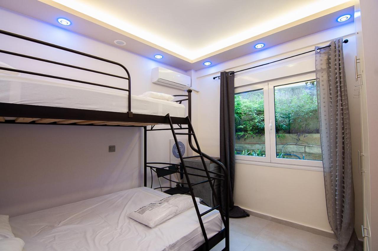 Modern Studio For 4 In Glyfada Athens Exterior photo