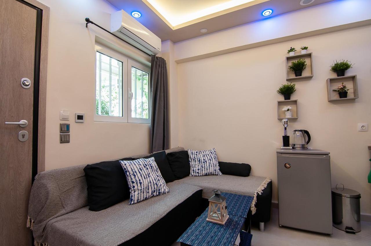 Modern Studio For 4 In Glyfada Athens Exterior photo